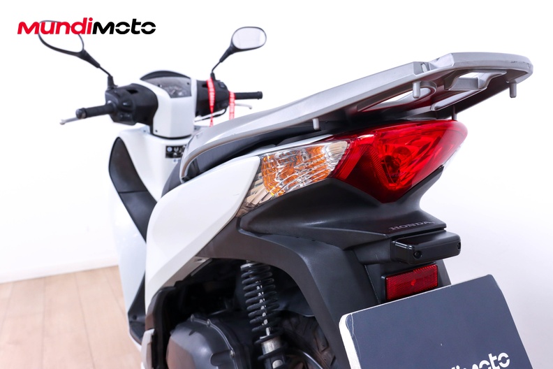Motorbike image 9