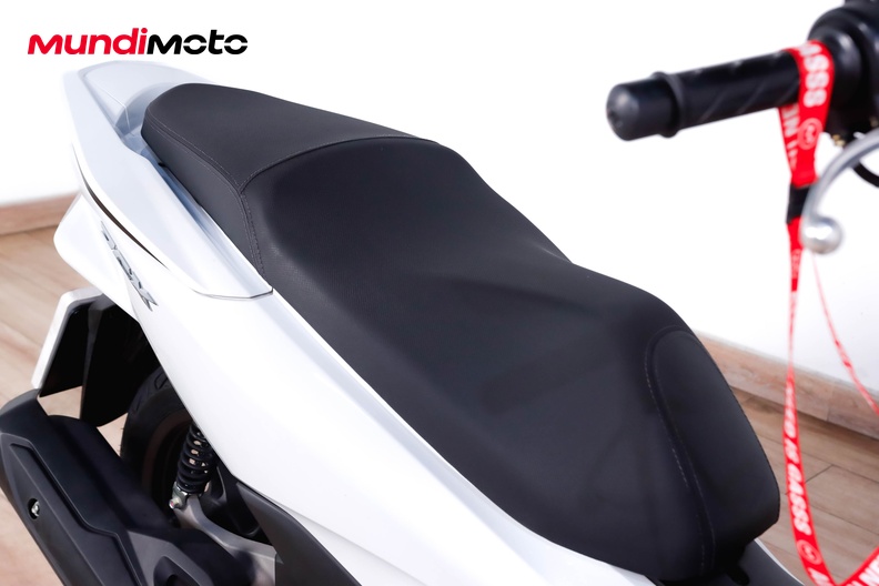 Motorbike image 12