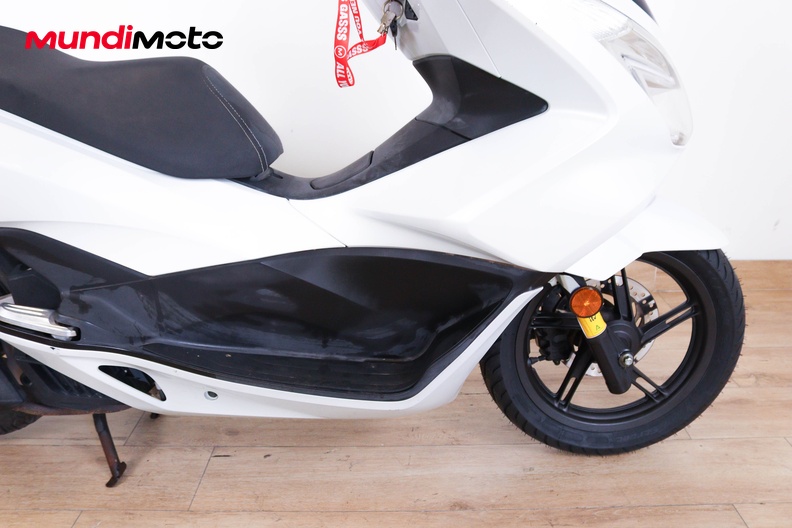 Motorbike image 12