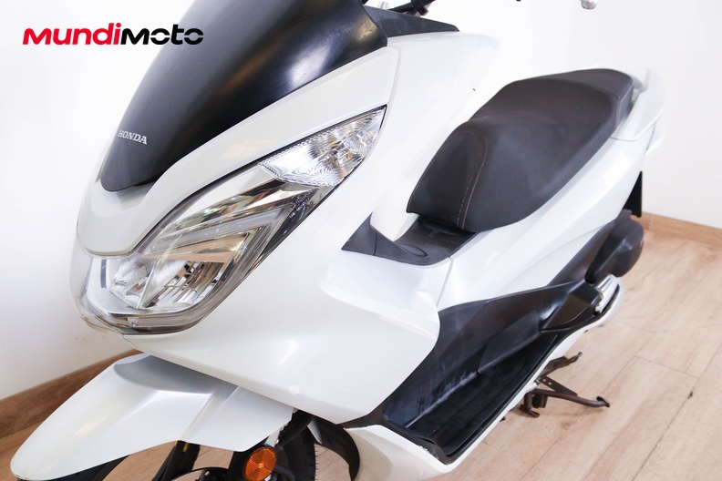 Motorbike image 8