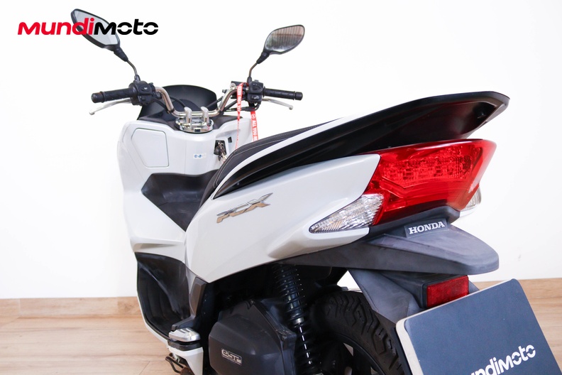 Motorbike image 9