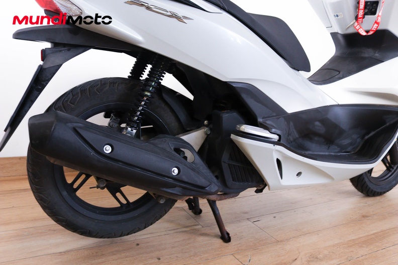 Motorbike image 3