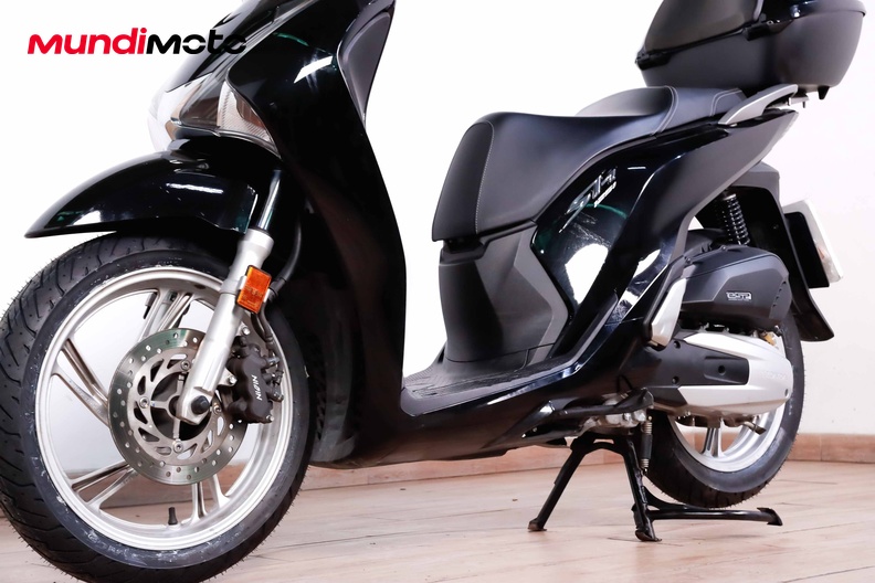 Motorbike image 8