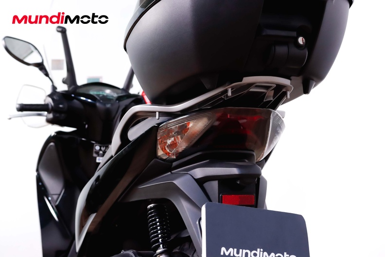 Motorbike image 9