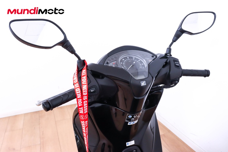Motorbike image 10
