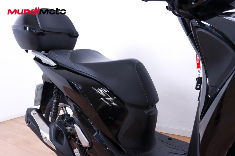 Motorbike image 12