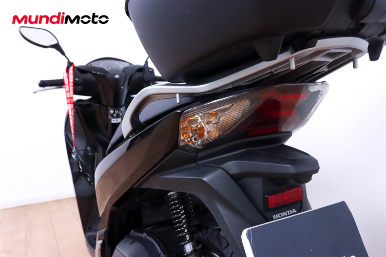 Motorbike image 9