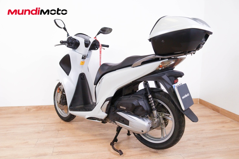 Motorbike image 7