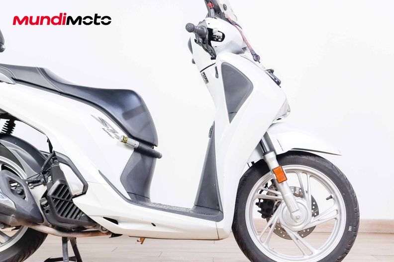 Motorbike image 12