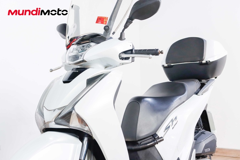 Motorbike image 8
