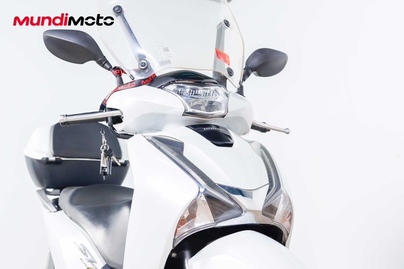 Motorbike image 4