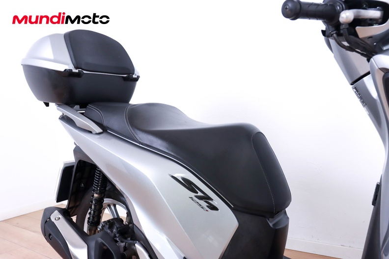 Motorbike image 12