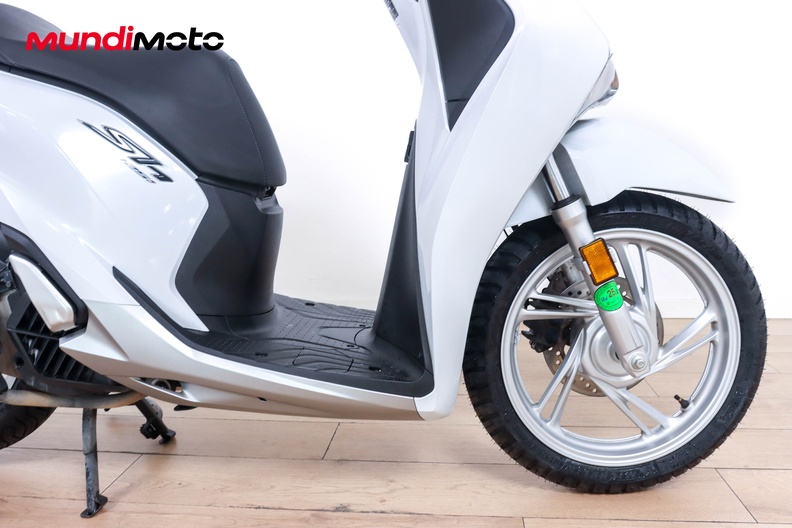 Motorbike image 13