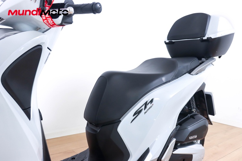 Motorbike image 8