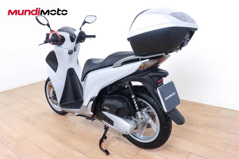Motorbike image 6