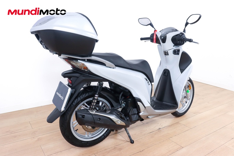 Motorbike image 2