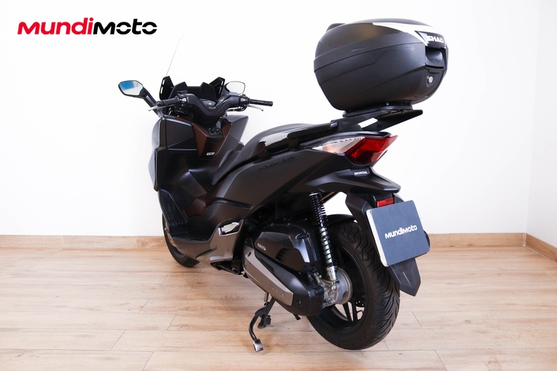 Motorbike image 7