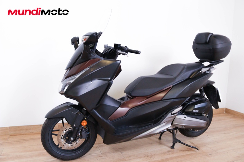 Motorbike image 6