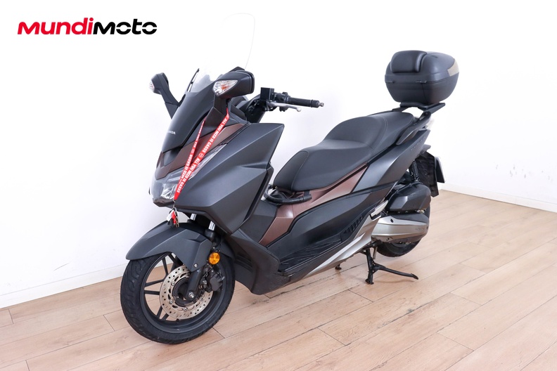 Motorbike image 7