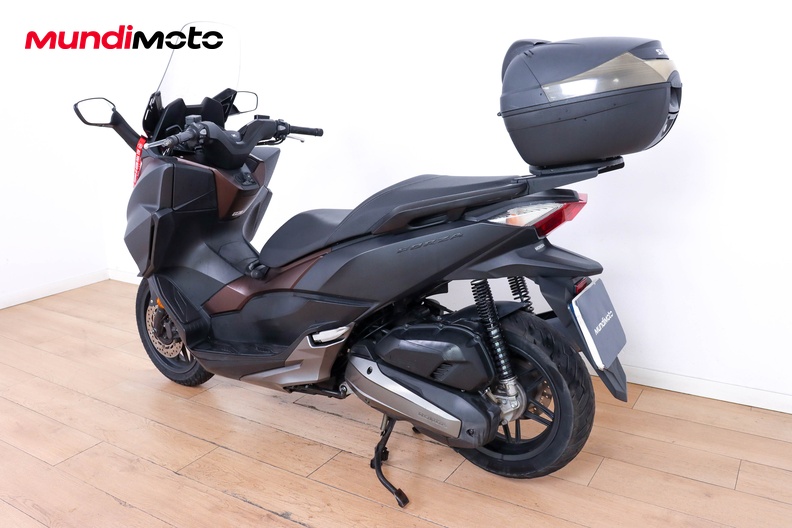 Motorbike image 6