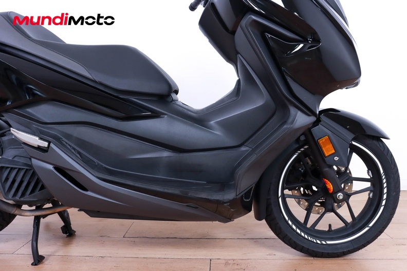 Motorbike image 12