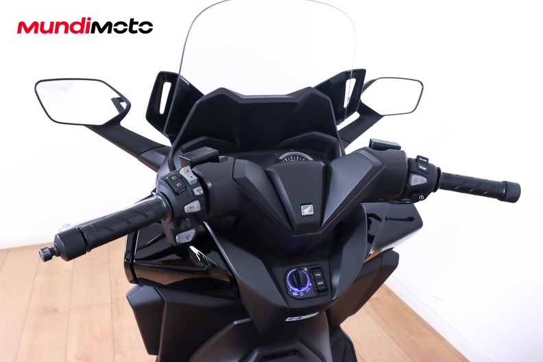 Motorbike image 10