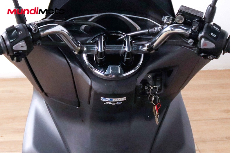 Motorbike image 10