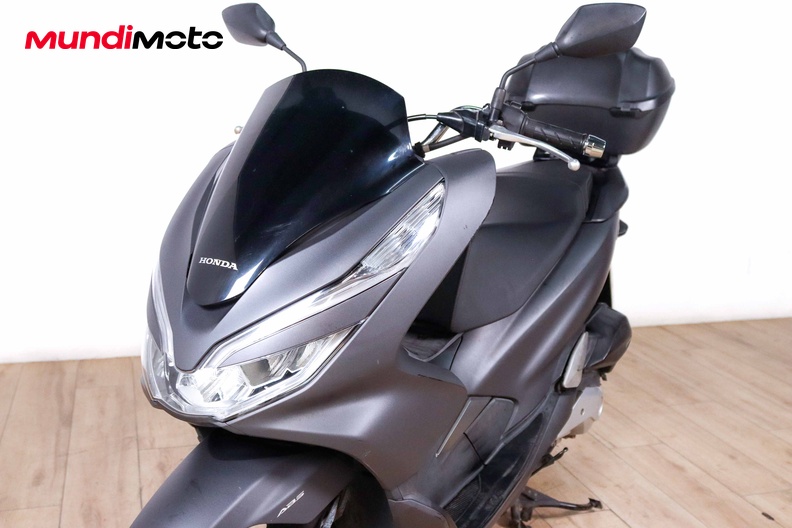 Motorbike image 8