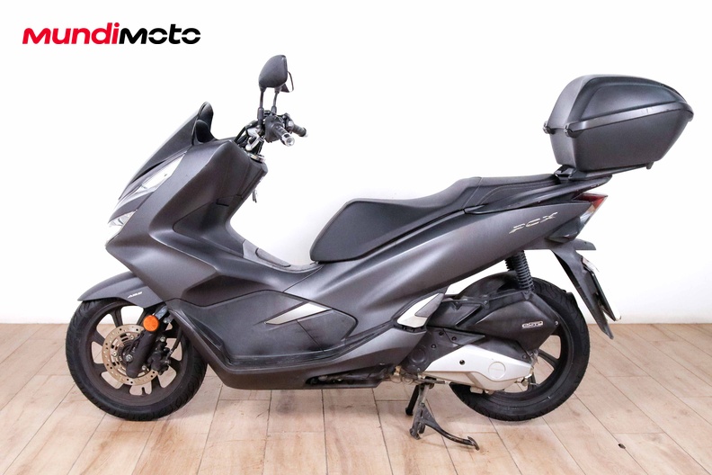 Motorbike image 5