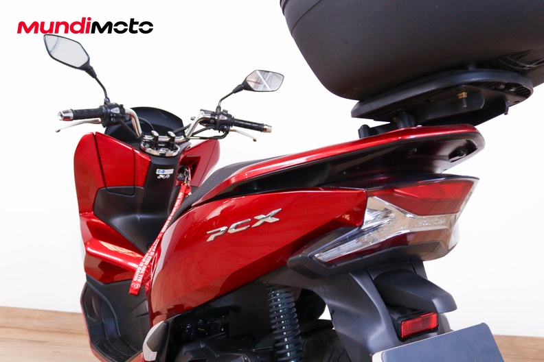 Motorbike image 9