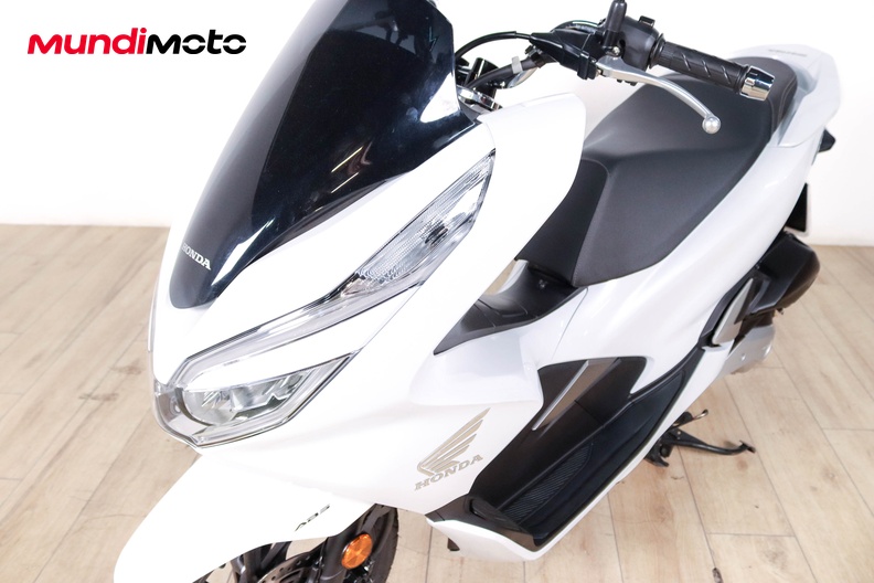 Motorbike image 8