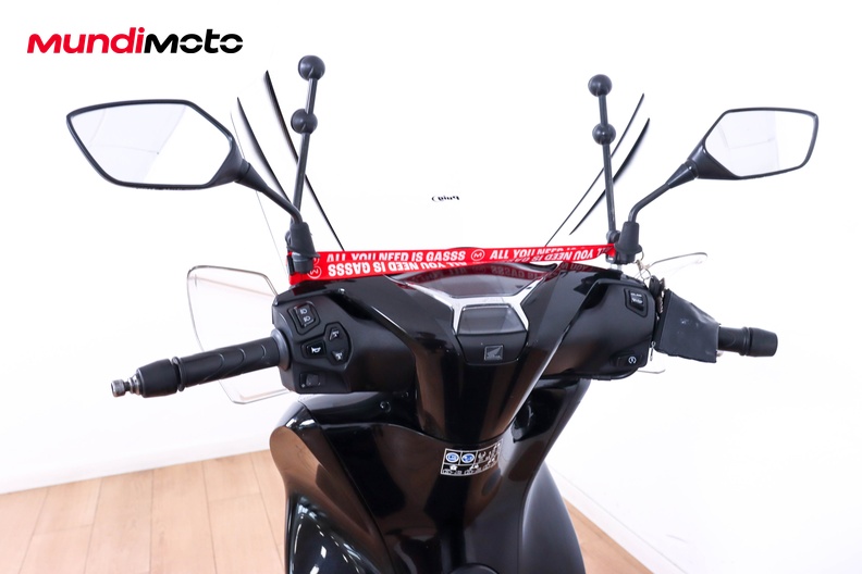 Motorbike image 10