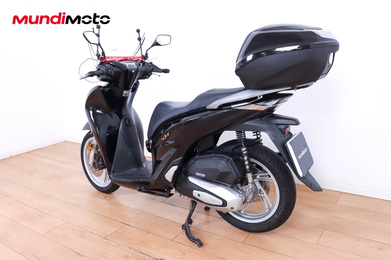 Motorbike image 6