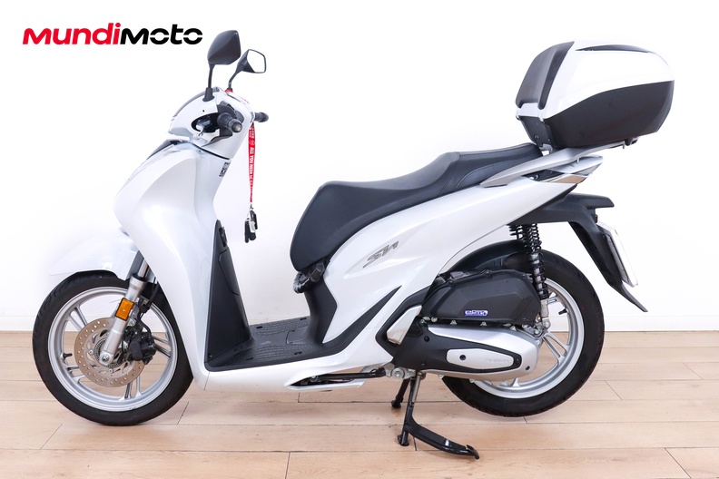 Motorbike image 5