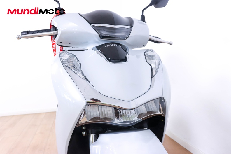 Motorbike image 4