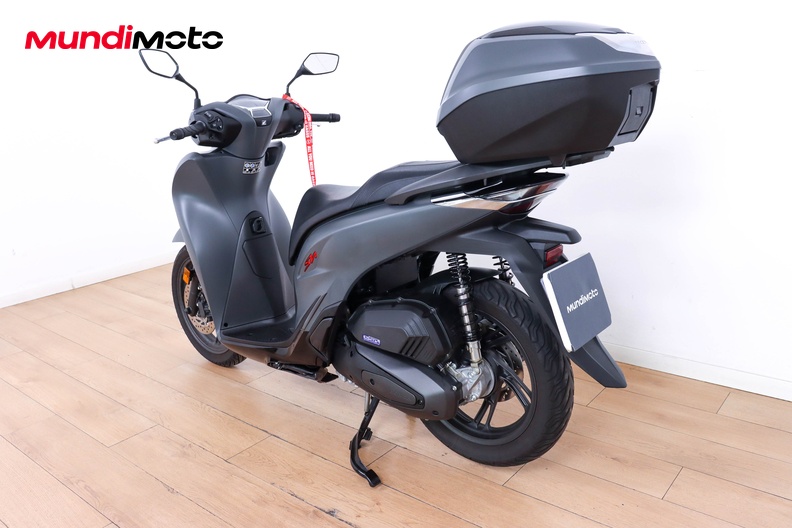 Motorbike image 6