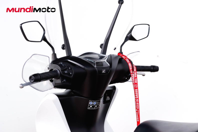 Motorbike image 10