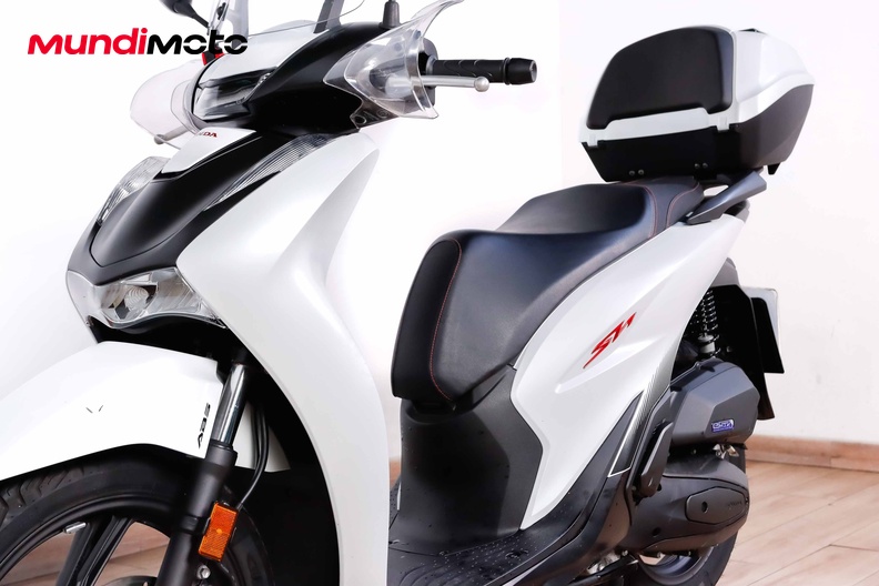 Motorbike image 8