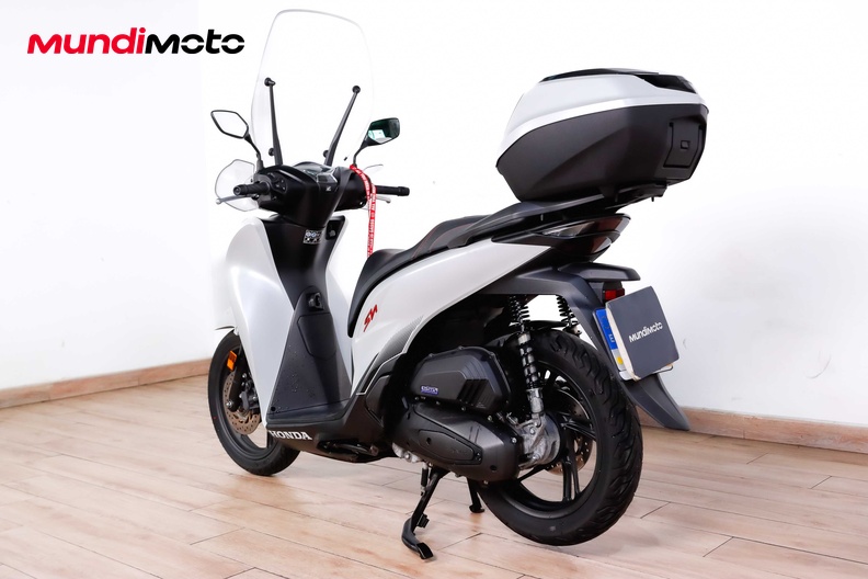 Motorbike image 6