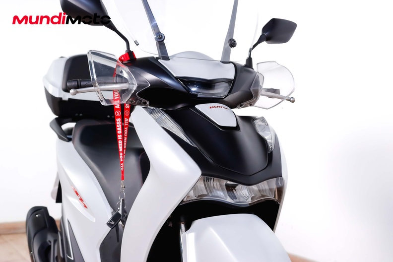 Motorbike image 4