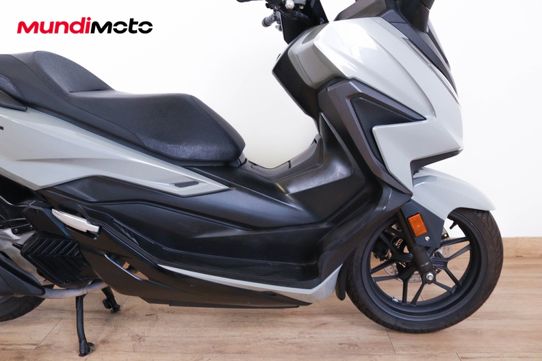Motorbike image 12