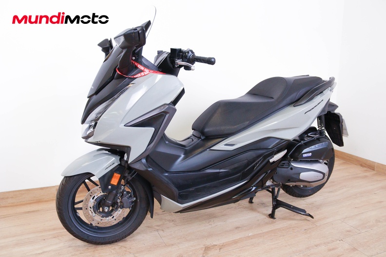 Motorbike image 6