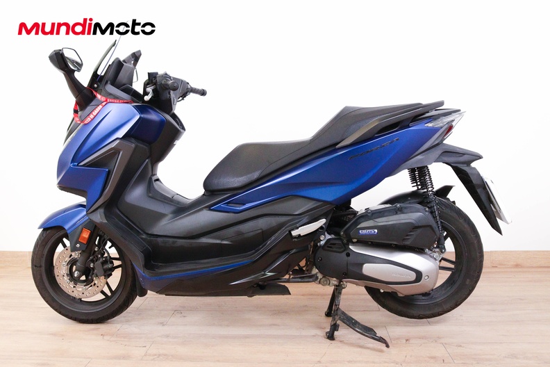 Motorbike image 5