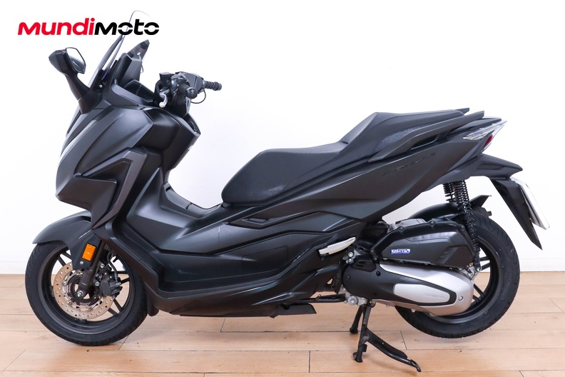 Motorbike image 5