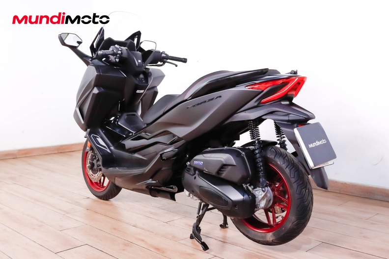 Motorbike image 6