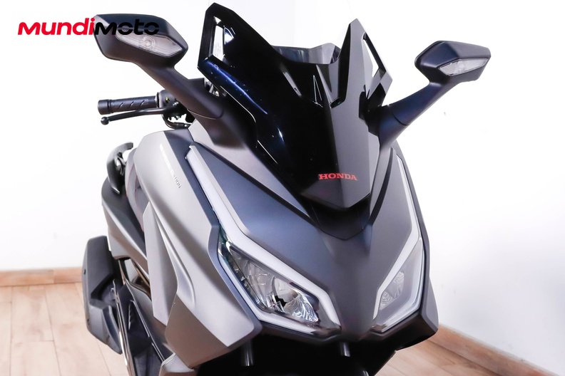 Motorbike image 4