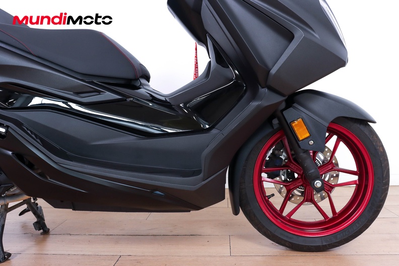 Motorbike image 12