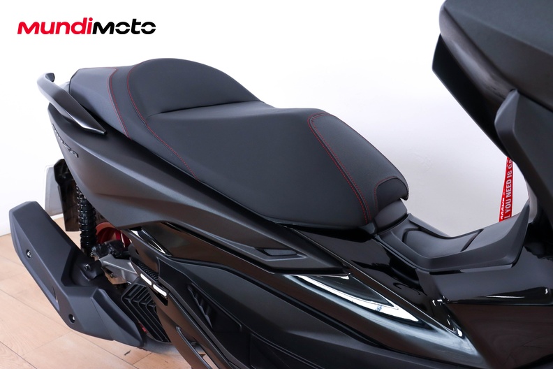 Motorbike image 13