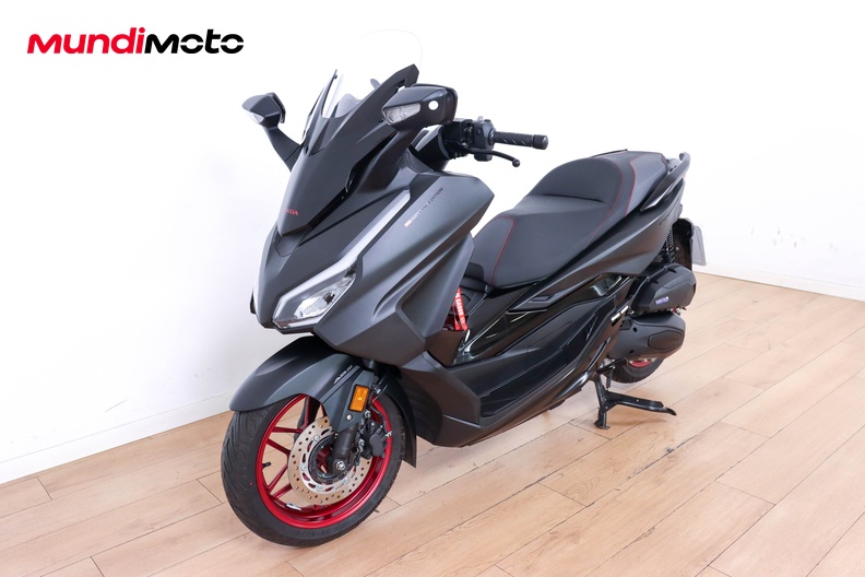 Motorbike image 7