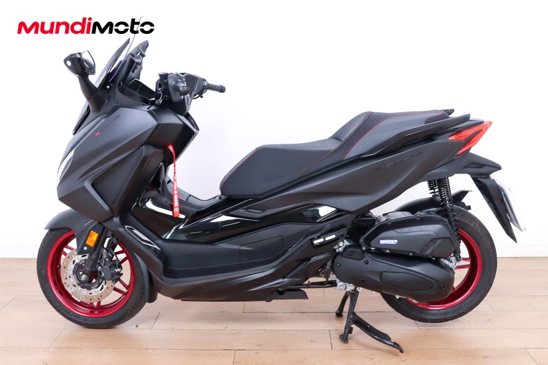 Motorbike image 5